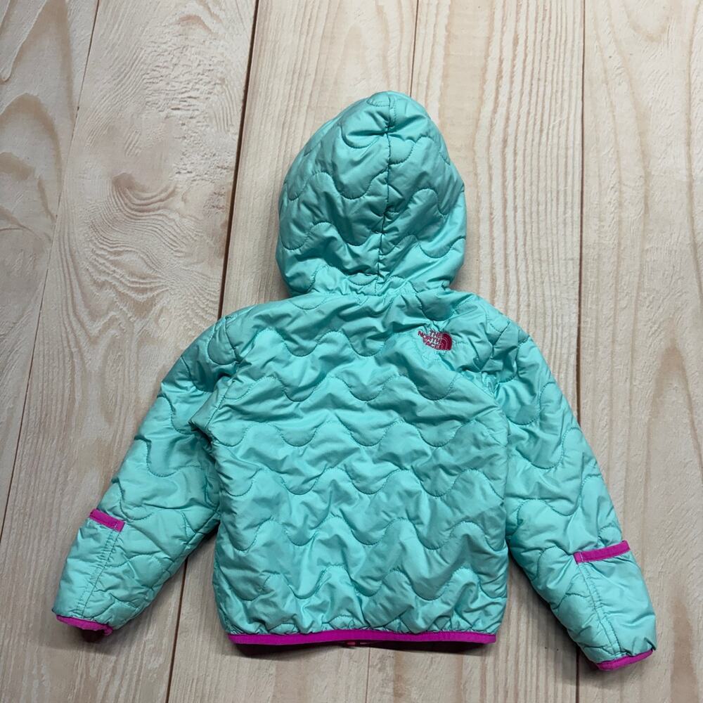 The North Face Baby Girls 18-24M Reversible Perrito Insulated Hooded Jacket - Picture 3 of 7